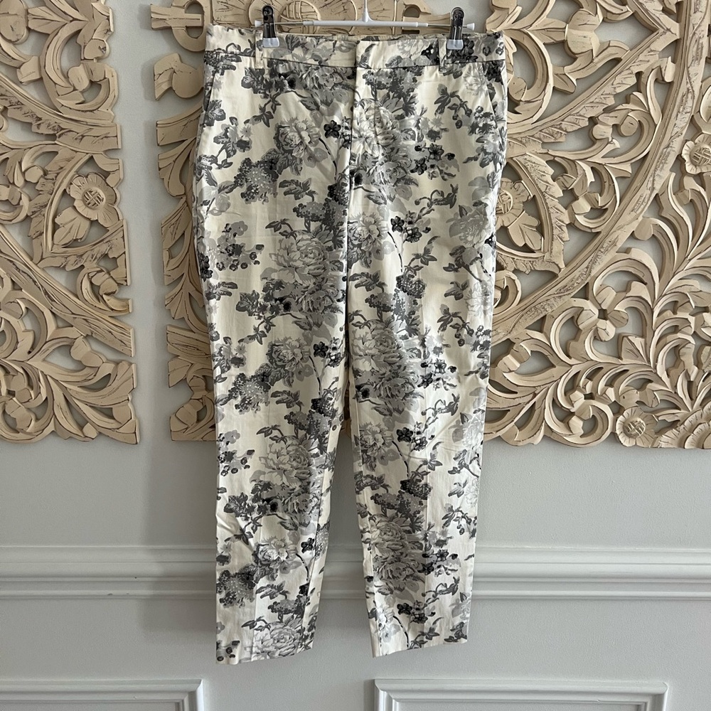 Zara Cream and Black Floral Capris